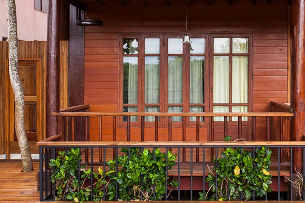 Riverhouse-The Teak House Mae Sariang Luaran gambar