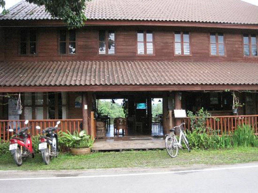 Riverhouse-The Teak House Mae Sariang Luaran gambar