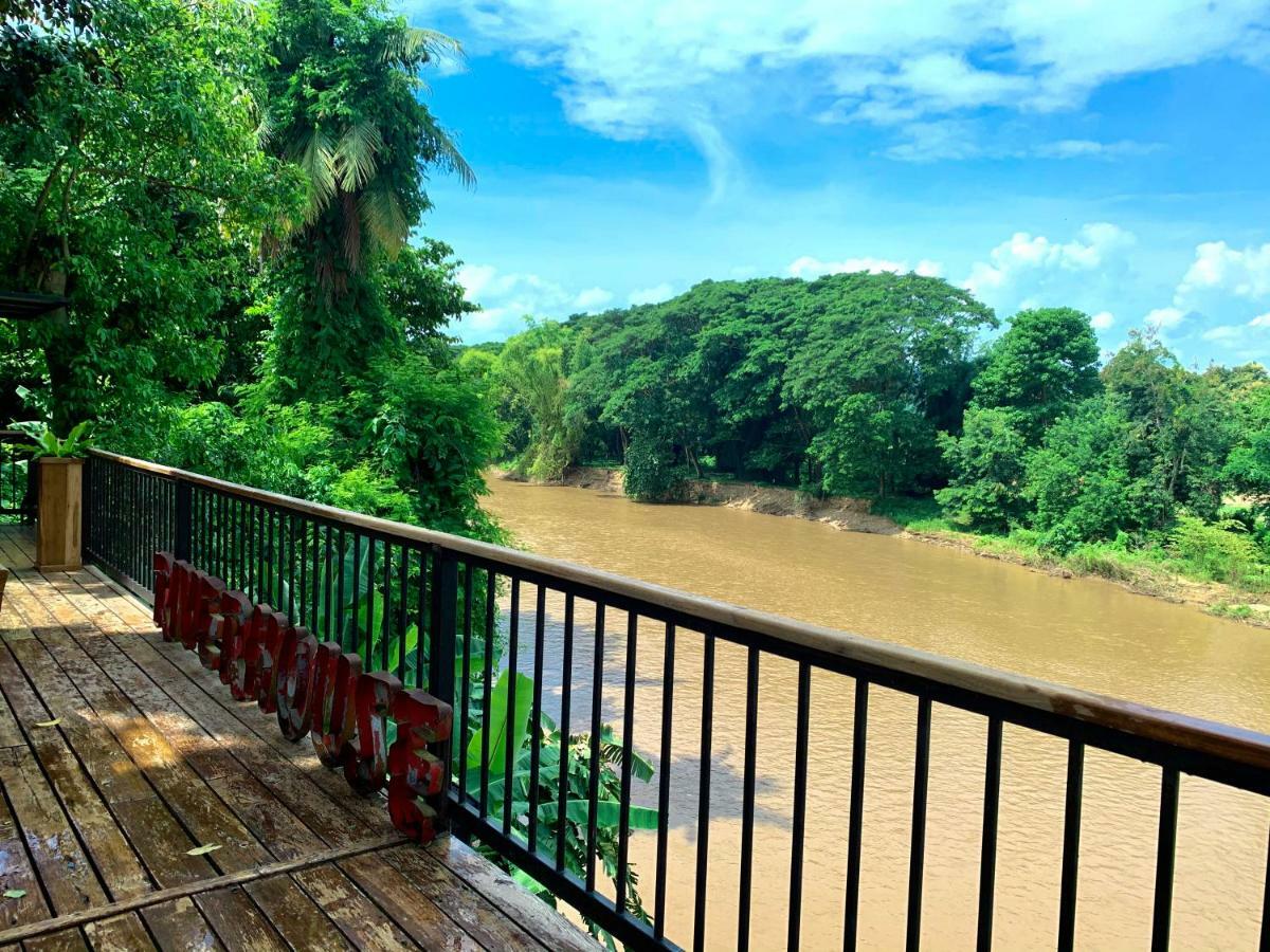 Riverhouse-The Teak House Mae Sariang Luaran gambar